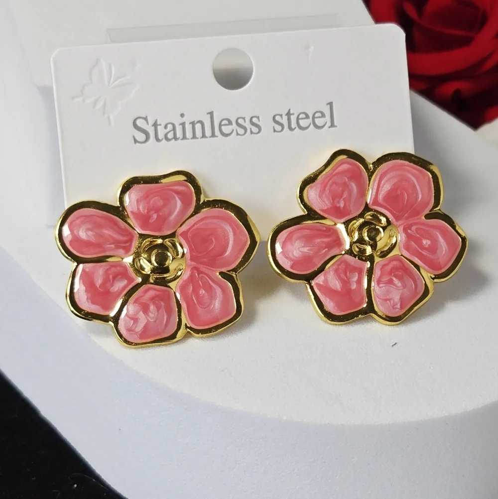 Pink Poppy Flower Stud Earrings Gold Stainless Steel Moiré Enamel Feminine Chic